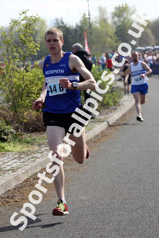 Senior mens 2019 Elswick Harirers Good Friday Road Relay, Newburn, Newcastle. Photo:  David T. Hewitson/Sports for All Pics